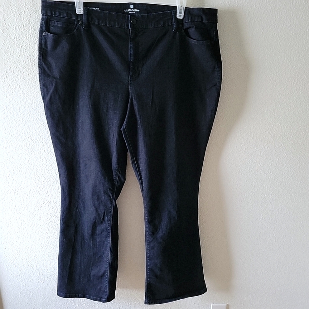 Liz Claiborne Women's Classis Fit Bootcut  Leg Jeans